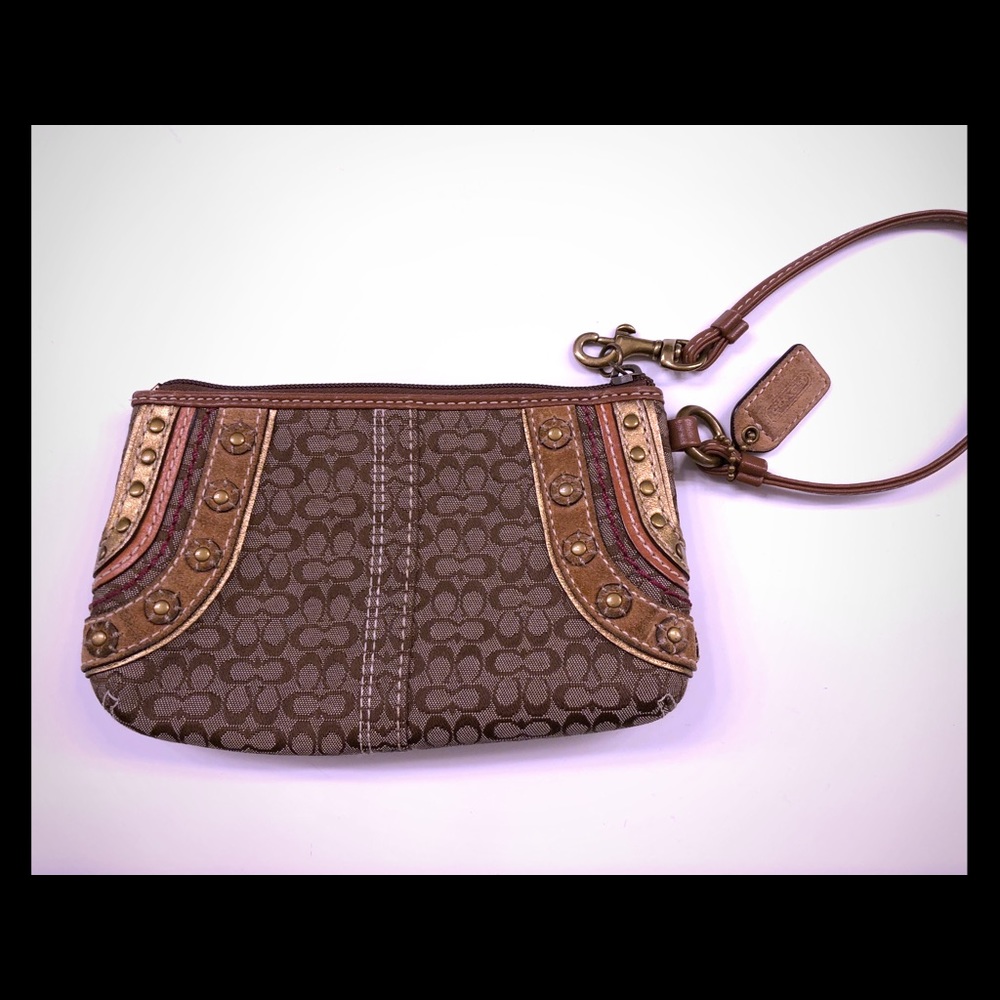 LIKE NEW Coach Wristlet